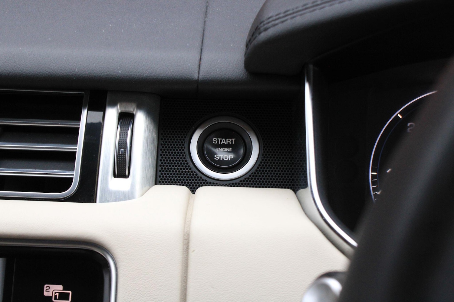 Used Land Rover Range Rover 2016 for sale - 76824223: Photo 37