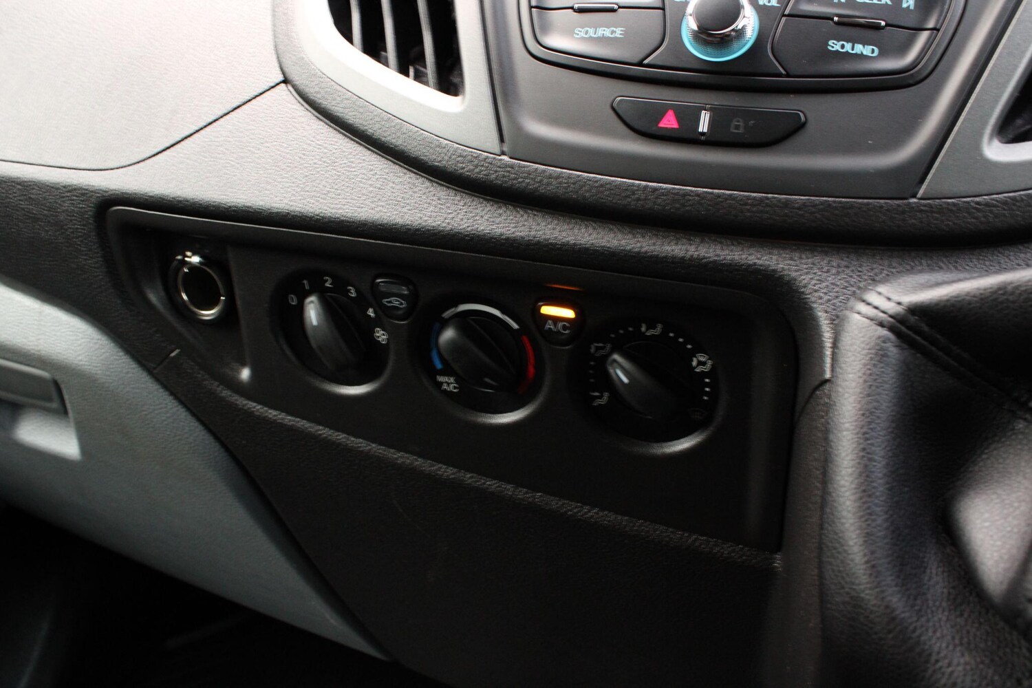 Used Ford Transit 2018 for sale - 77657741: Photo 16