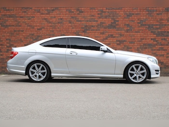 Used Mercedes-Benz C-Class 2015 for sale - 75327223: Photo