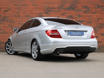 Used Mercedes-Benz C-Class 2015 for sale - 75327223: Photo