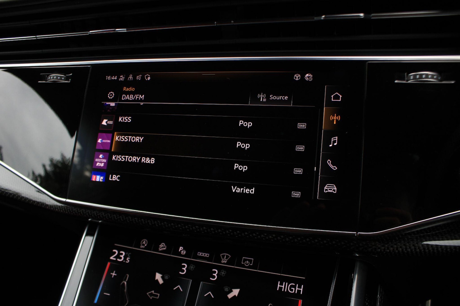 Used Audi SQ8 for sale - 76153134: Photo 32