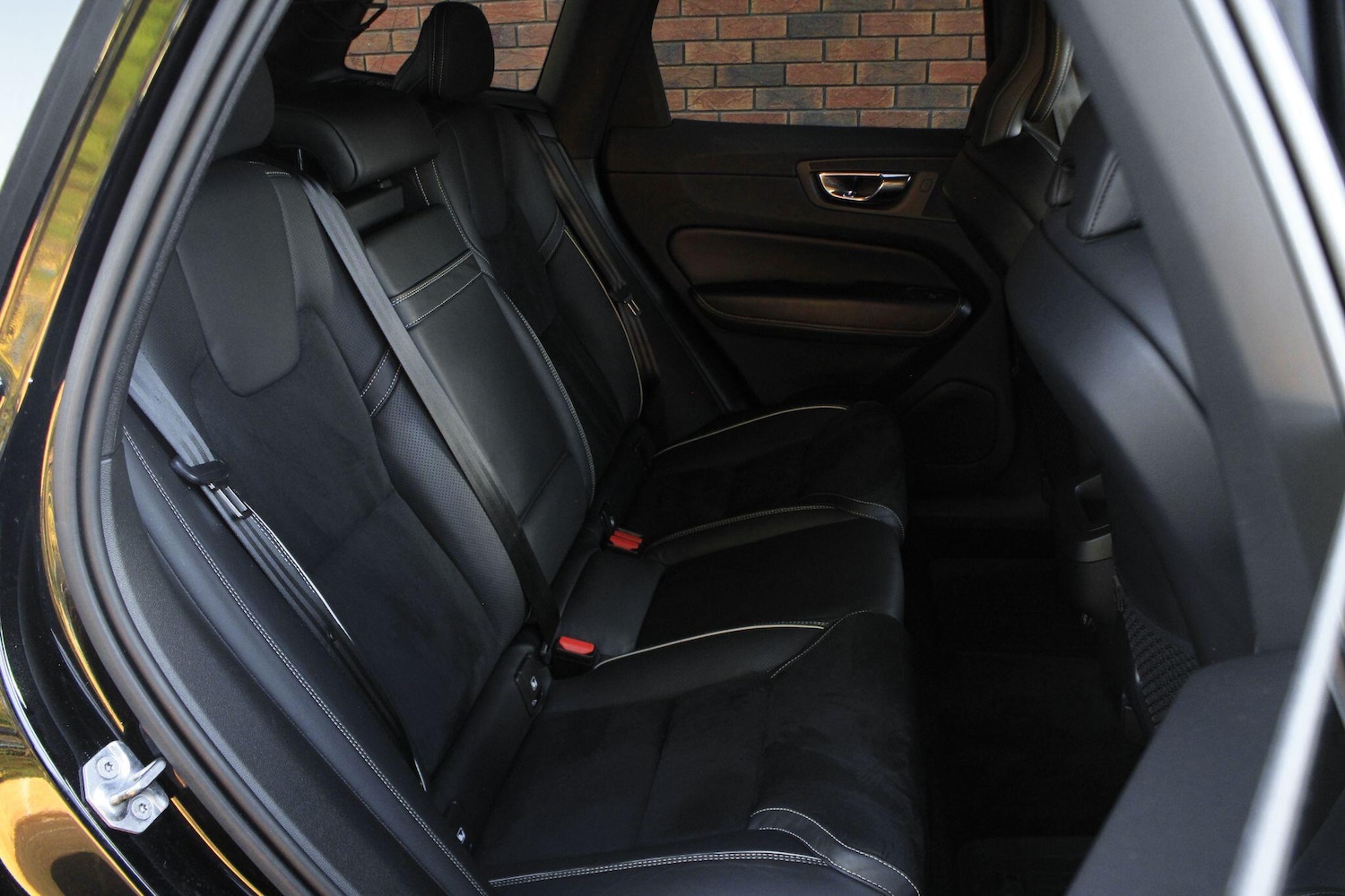 Used Volvo XC60 2018 for sale - 76786569: Photo 11