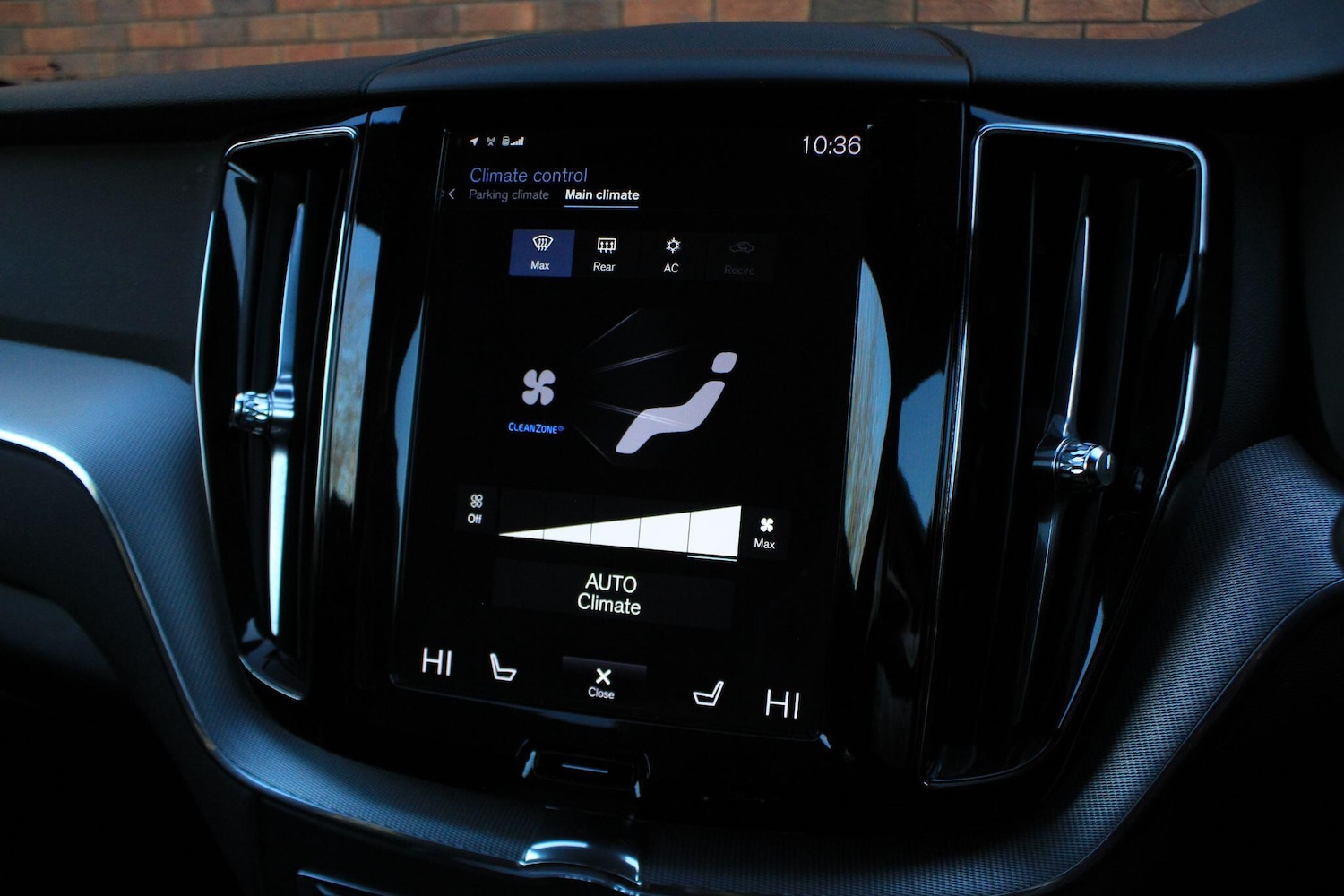 Used Volvo XC60 2018 for sale - 76786569: Photo 29