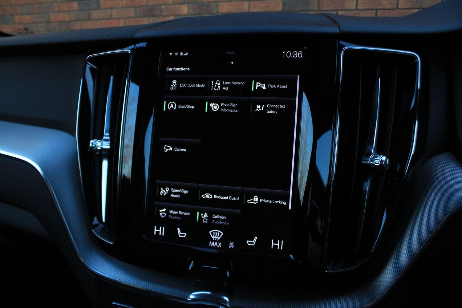 Used Volvo XC60 2018 for sale - 76786569: Photo 30