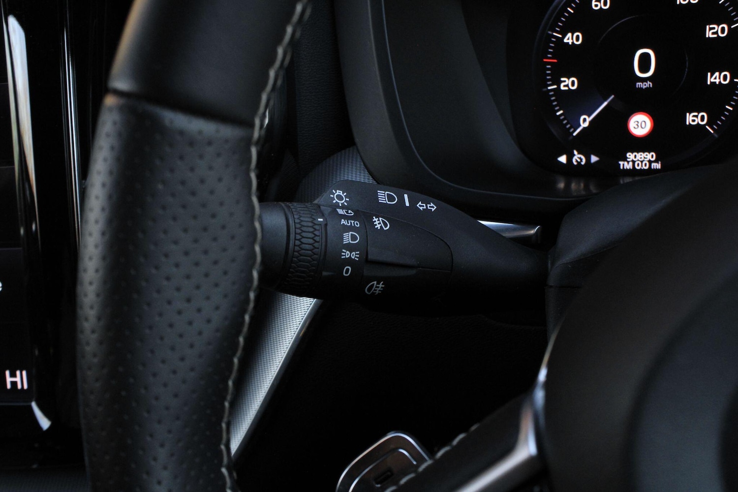 Used Volvo XC60 2018 for sale - 76786569: Photo 35