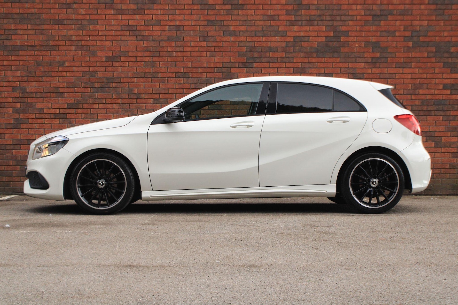 Used Mercedes-Benz A-Class 2017 for sale - 77612658: Photo 14