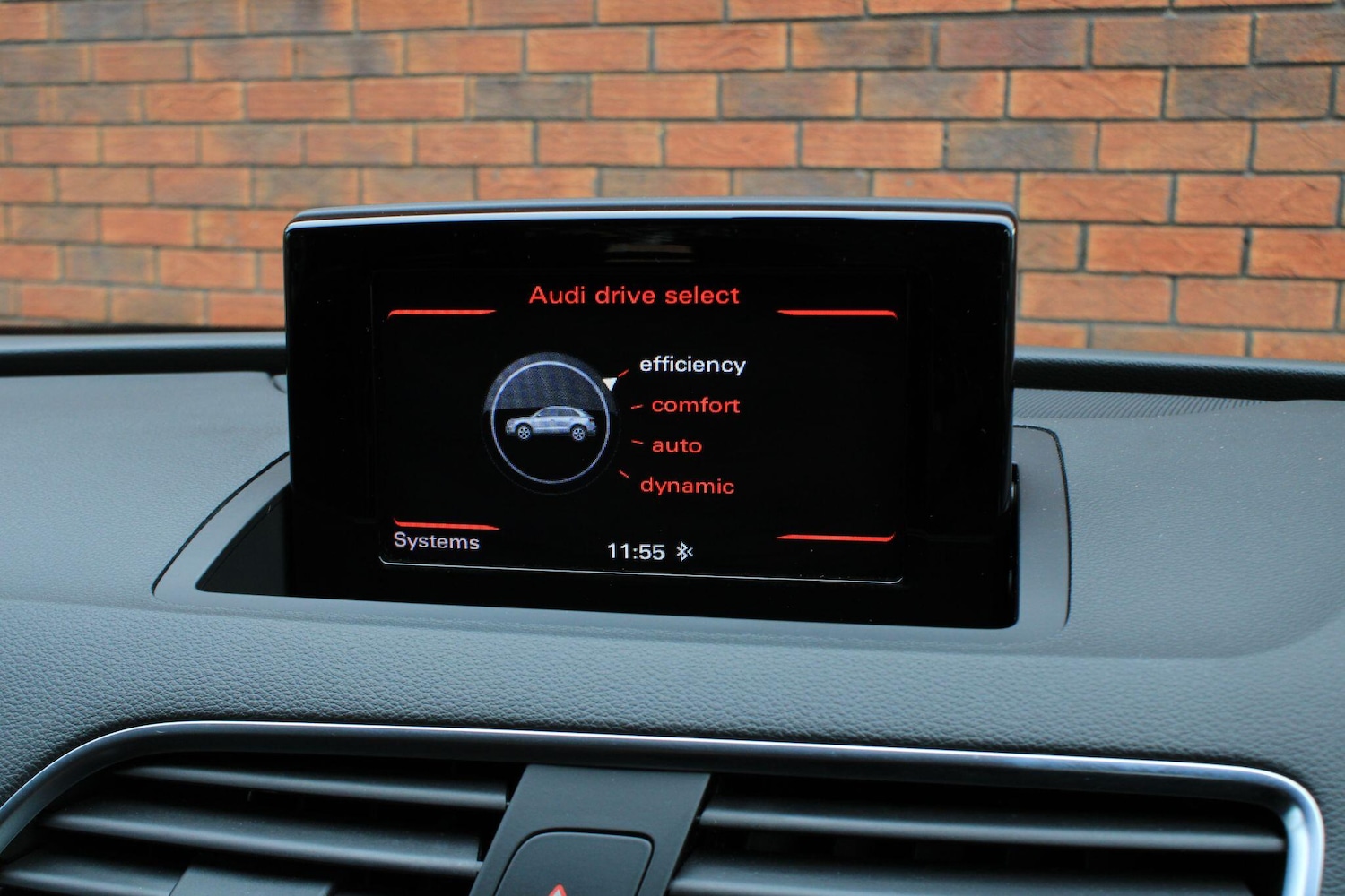 Used Audi Q3 2018 for sale - 76688715: Photo 26