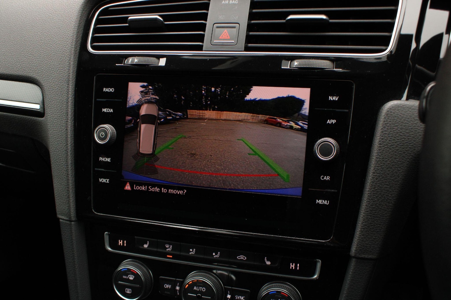 Used Volkswagen Golf 2017 for sale - 77425037: Photo 14