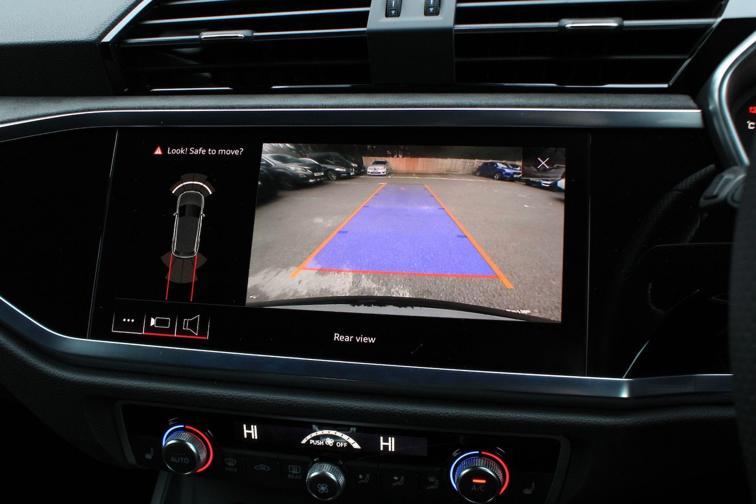 Used Audi RS Q3 2020 for sale - 77040299: Photo 14