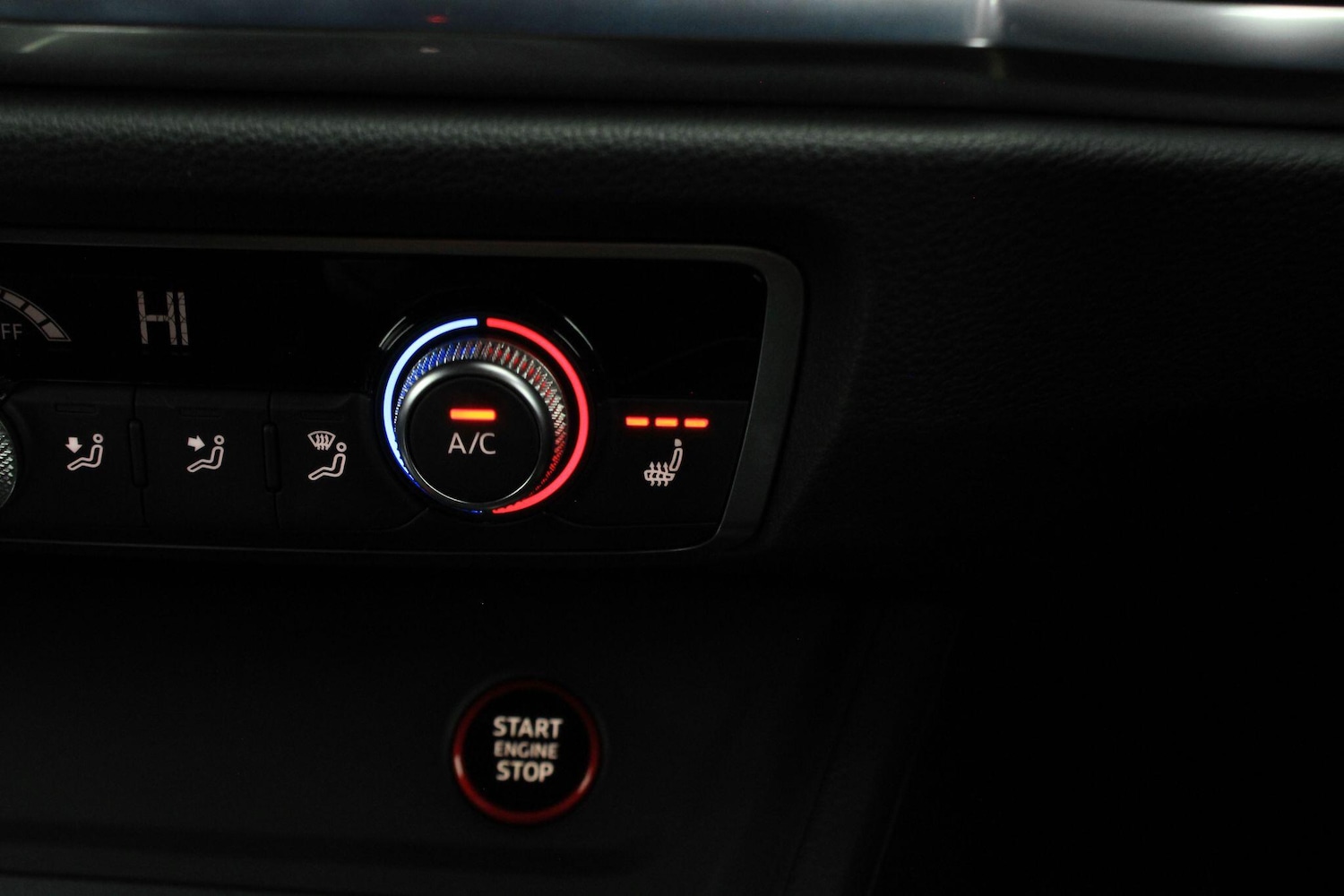 Used Audi RS Q3 2020 for sale - 77040299: Photo 27