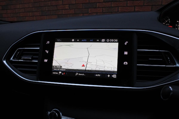 Used Peugeot 308 2018 for sale - 76326453: Photo 7