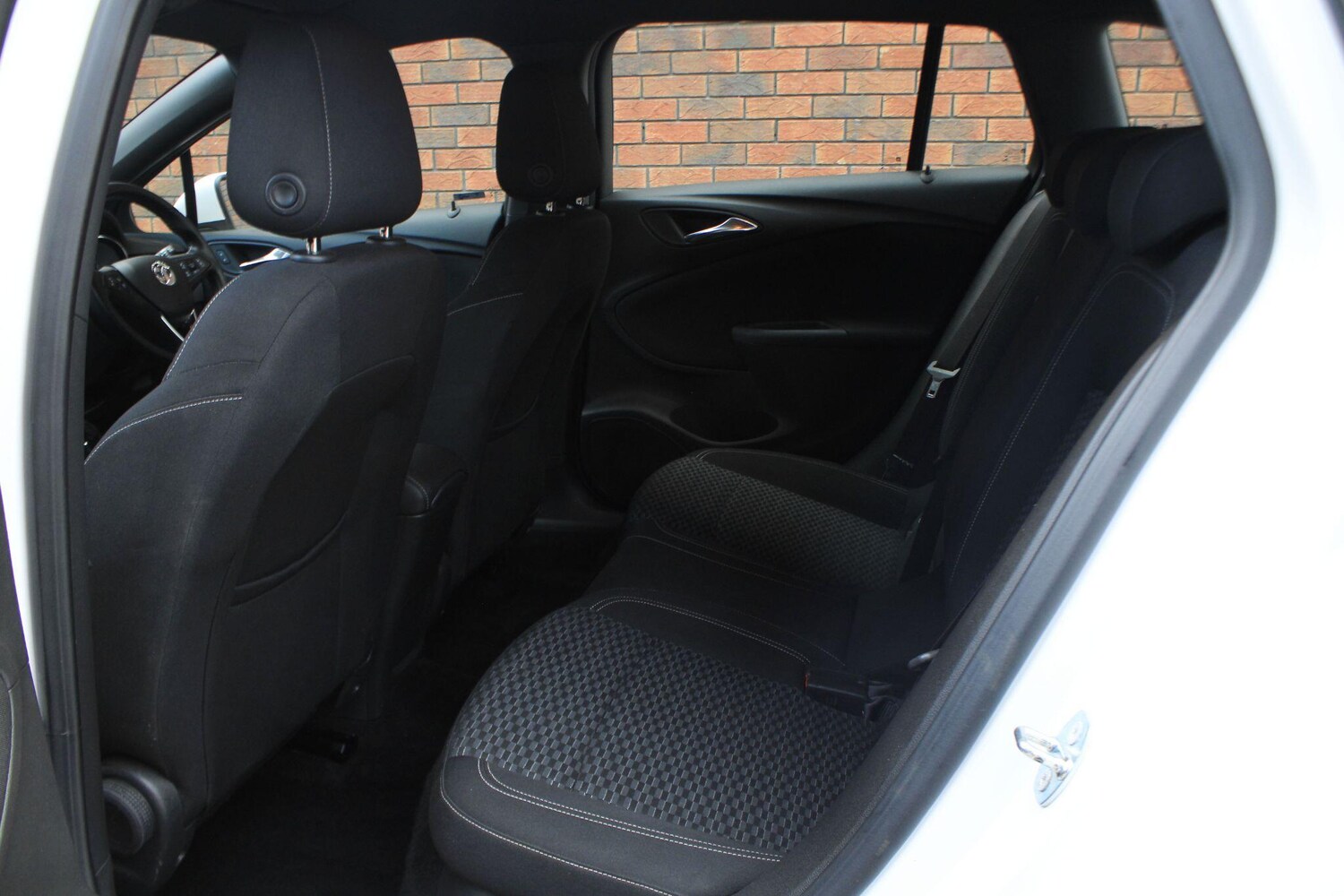 Used Vauxhall Astra 2016 for sale - 76227300: Photo 20