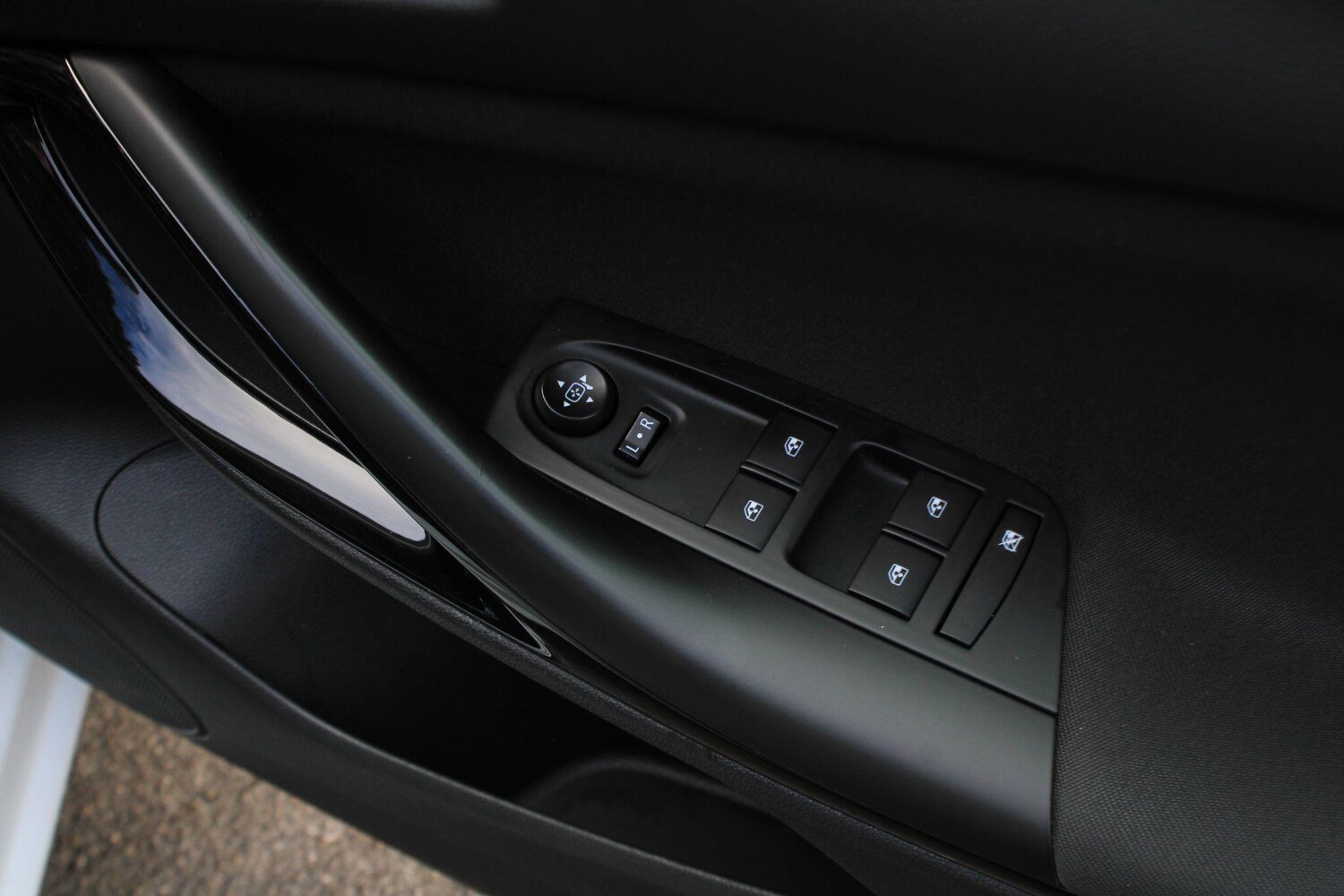 Used Vauxhall Astra 2016 for sale - 76227300: Photo 28