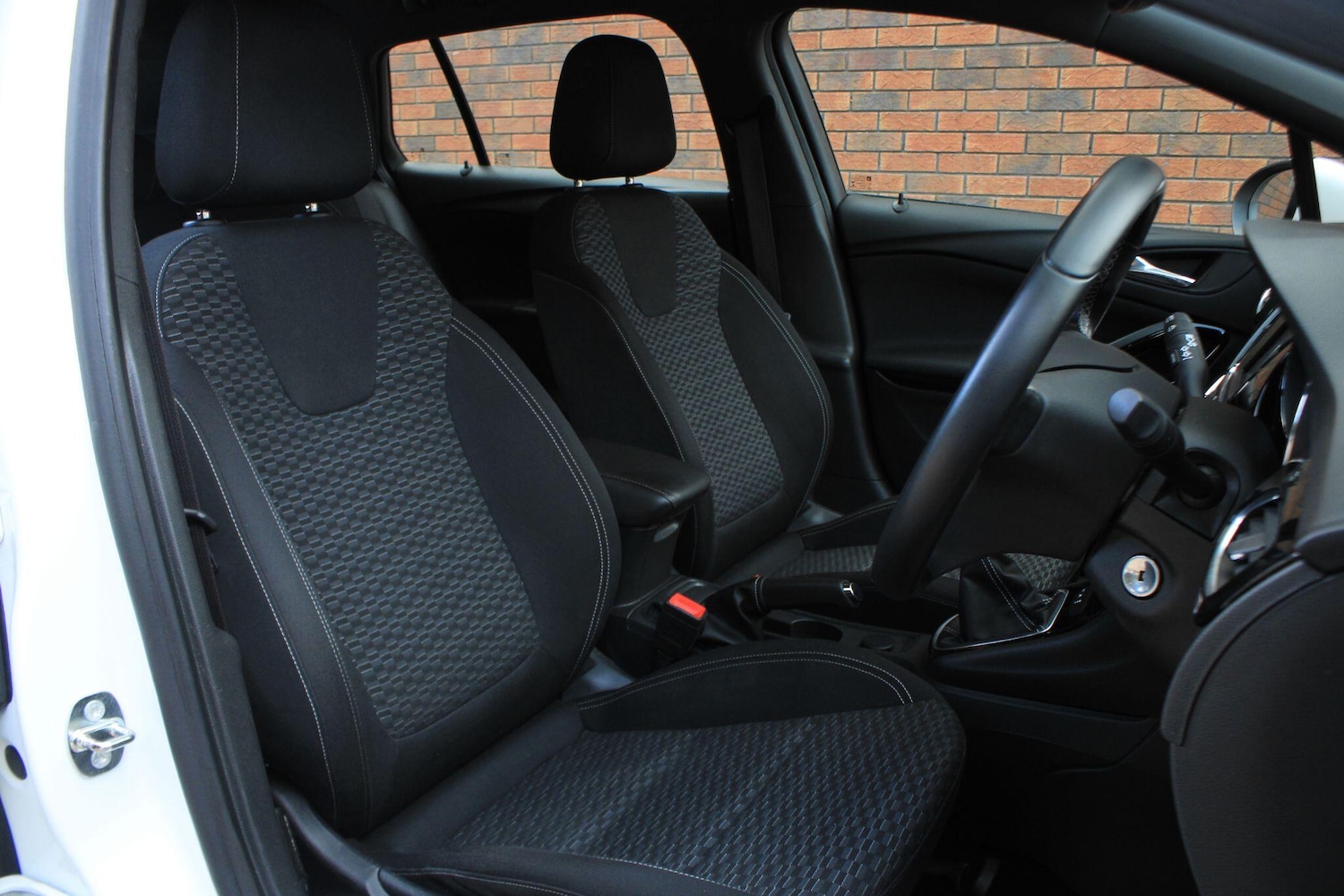 Used Vauxhall Astra 2016 for sale - 76227300: Photo 4