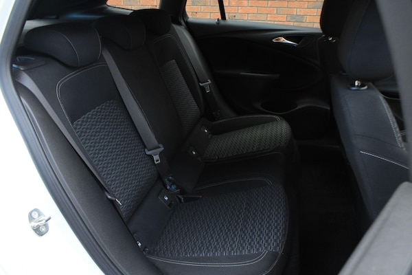 Used Vauxhall Astra 2016 for sale - 76227300: Photo 9