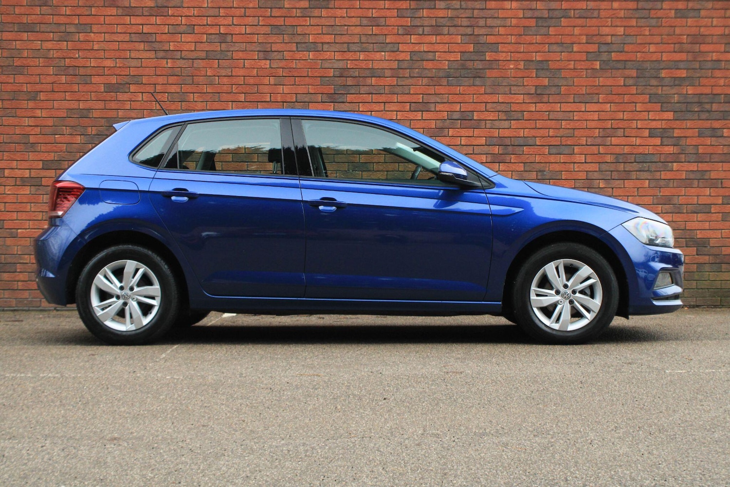 Used Volkswagen Polo 2018 for sale - 77455654: Photo 2