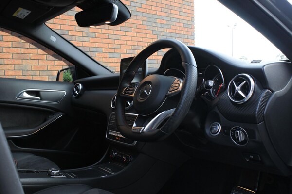 Used Mercedes-Benz A-Class 2017 for sale - 76152160: Photo 5