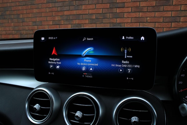 Used Mercedes-Benz GLC 2020 for sale - 76201249: Photo 25