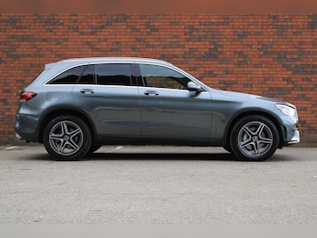 Used Mercedes-Benz GLC 2020 for sale - 76201249: Photo 2