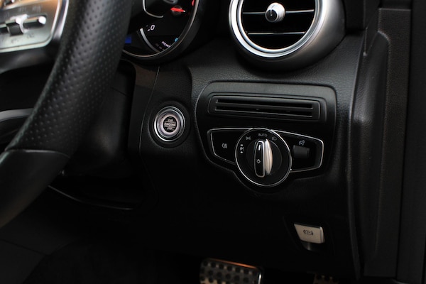 Used Mercedes-Benz GLC 2020 for sale - 76201249: Photo 32