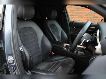 Used Mercedes-Benz GLC 2020 for sale - 76201249: Photo 4