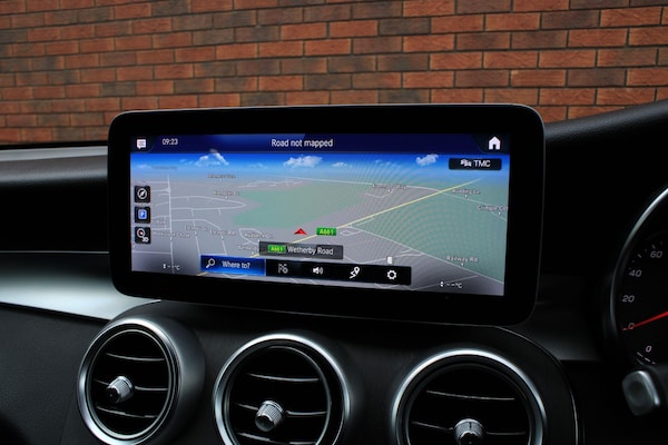 Used Mercedes-Benz GLC 2020 for sale - 76201249: Photo 6