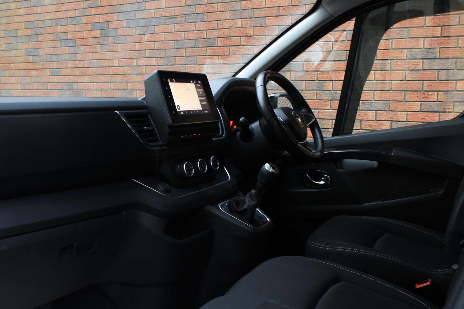 Used Renault Trafic 2022 for sale - 76995116: Photo 17