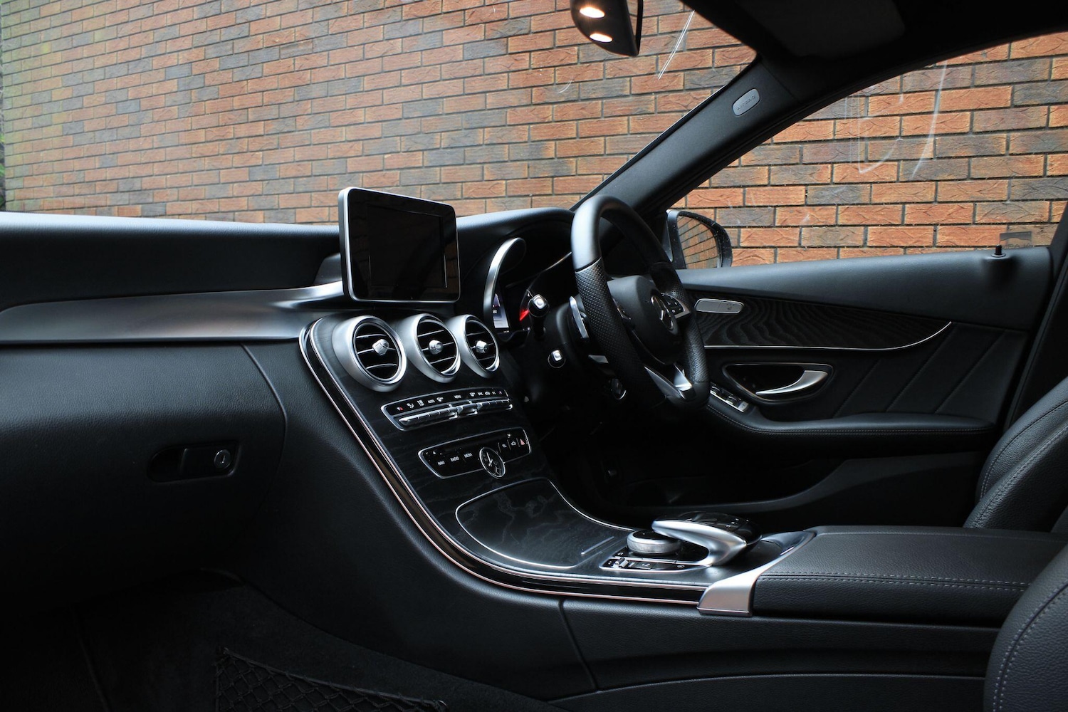 Used Mercedes-Benz C Class 2017 for sale - 76549872: Photo 17