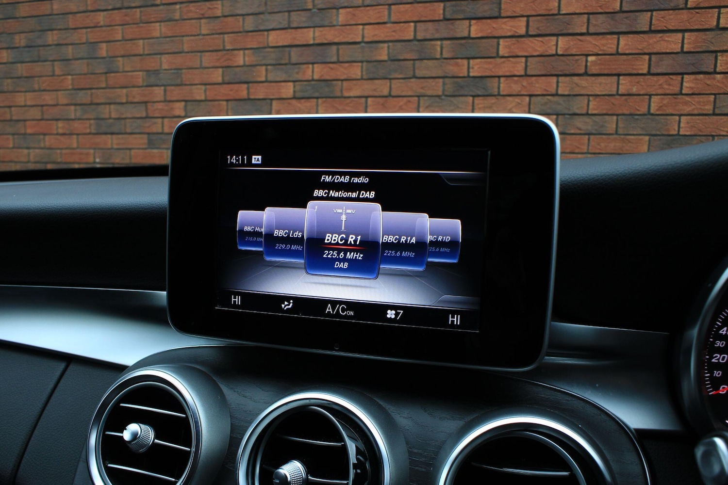 Used Mercedes-Benz C Class 2017 for sale - 76549872: Photo 25