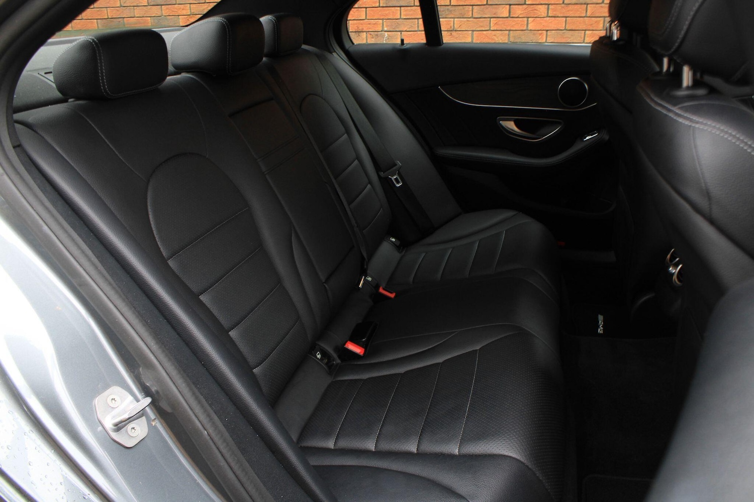 Used Mercedes-Benz C Class 2017 for sale - 76549872: Photo 9