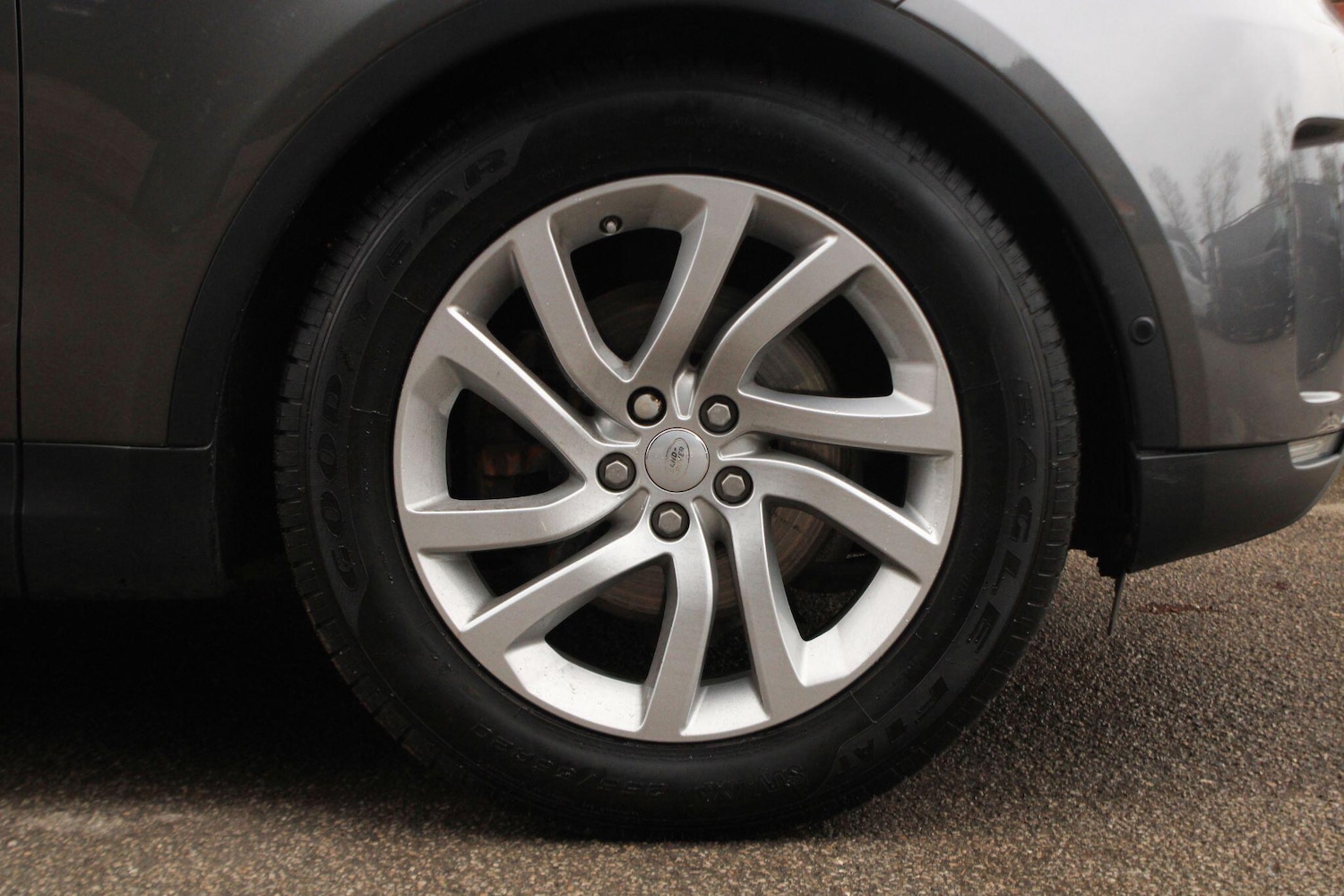 Used Land Rover Discovery 2019 for sale - 77456205: Photo 16