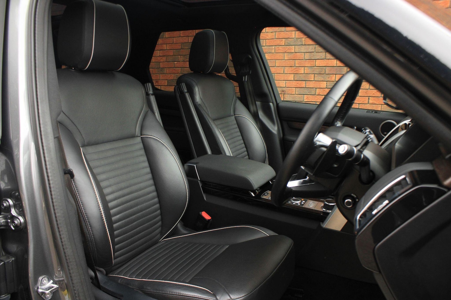 Used Land Rover Discovery 2019 for sale - 77456205: Photo 4