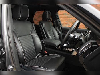 Used Land Rover Discovery 2019 for sale - 77456205: Photo