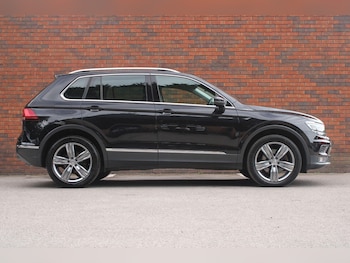 Used Volkswagen Tiguan 2017 for sale - 79075029: Photo