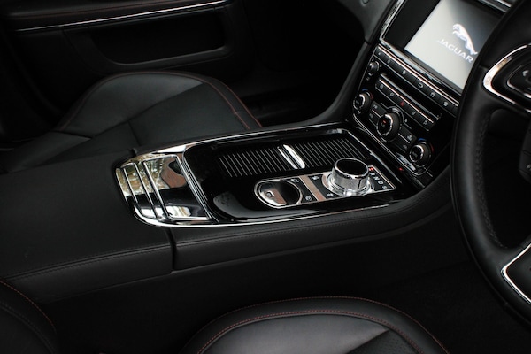 Used Jaguar XJ 2017 for sale - 76306334: Photo 25
