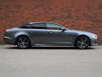 Used Jaguar XJ 2017 for sale - 76306334: Photo 2