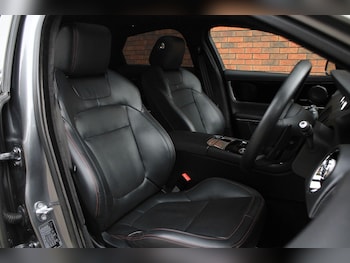 Used Jaguar XJ 2017 for sale - 76306334: Photo 4