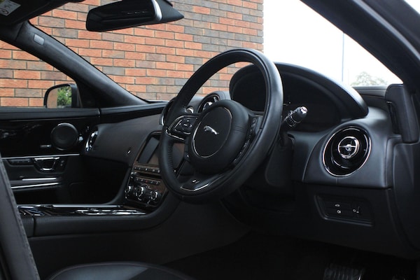 Used Jaguar XJ 2017 for sale - 76306334: Photo 5