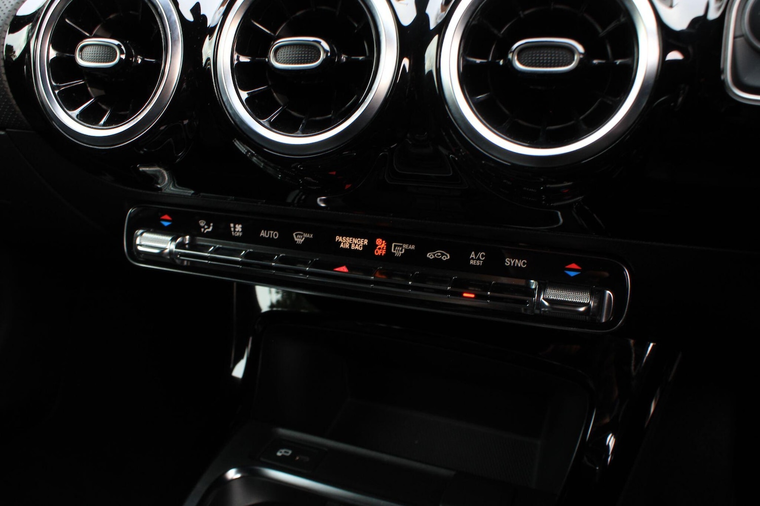 Used Mercedes-Benz A-Class 2019 for sale - 76619863: Photo 20