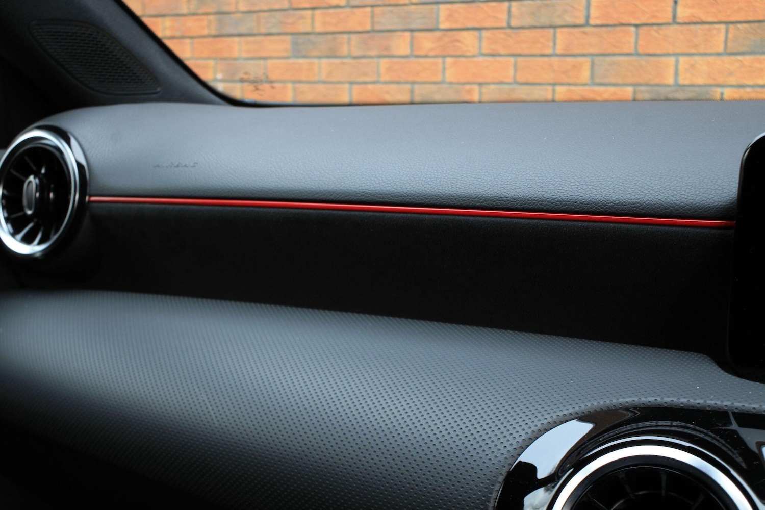 Used Mercedes-Benz A-Class 2019 for sale - 76619863: Photo 32