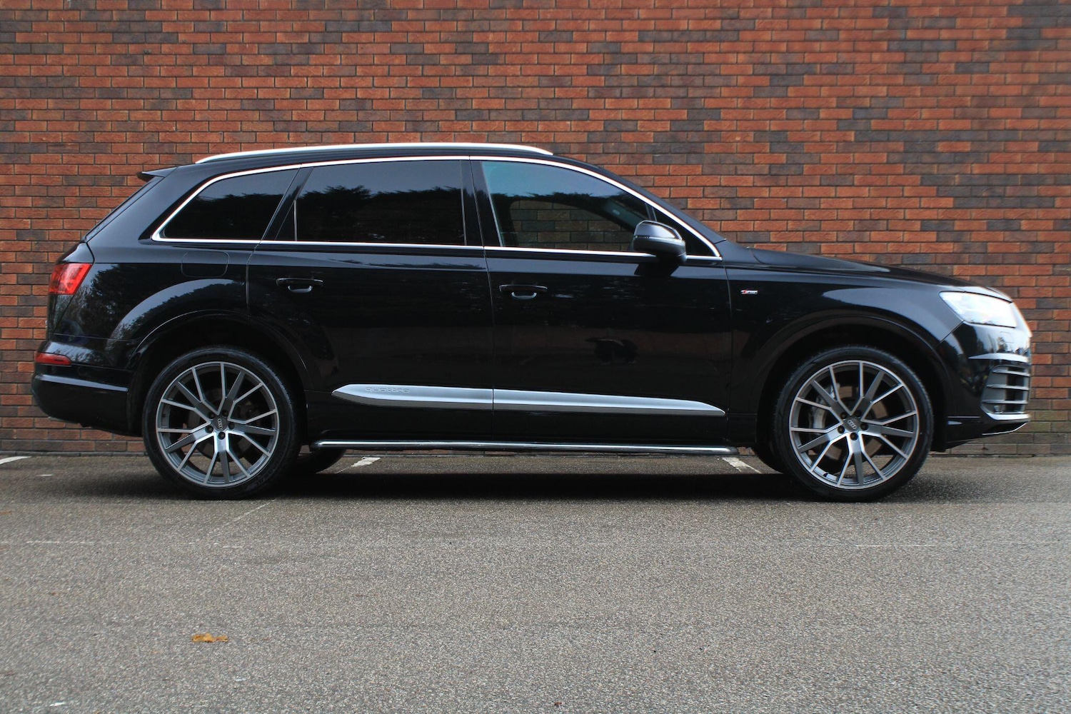 Used Audi Q7 for sale - 77305530: Photo 2