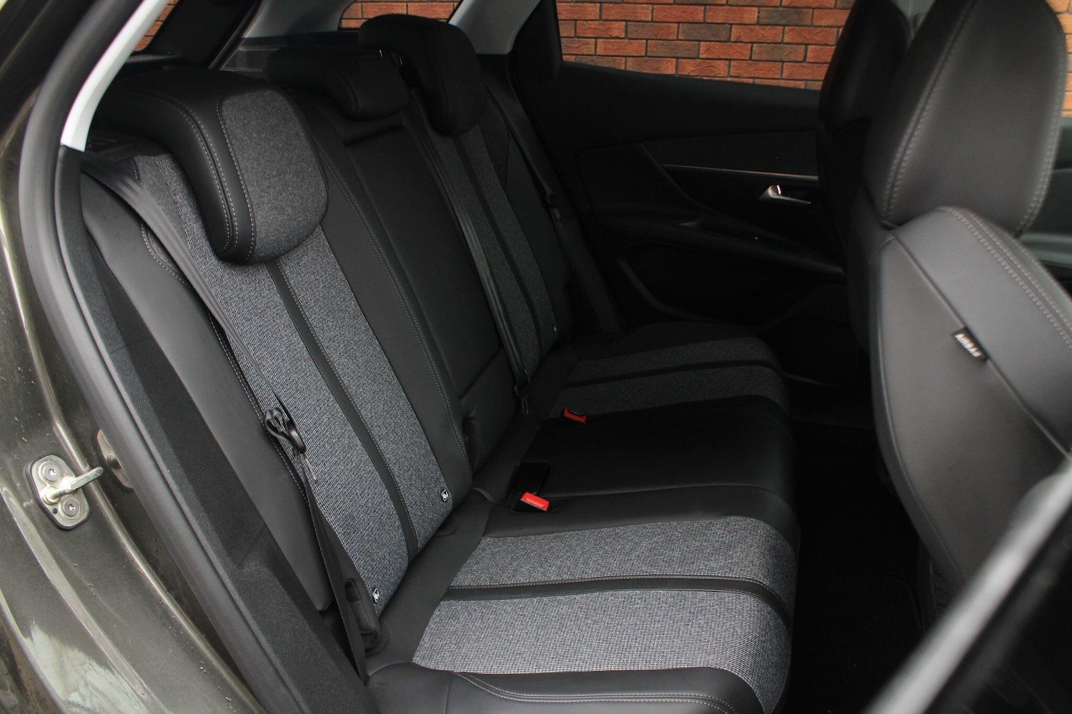 Used Peugeot 3008 2018 for sale - 77040898: Photo 10