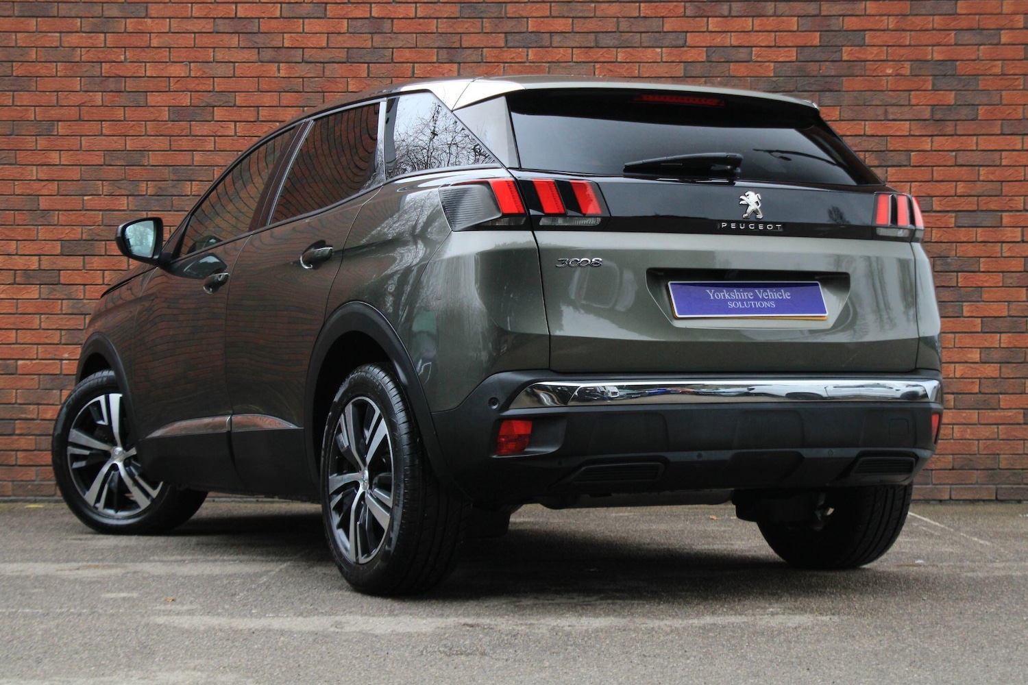 Used Peugeot 3008 2018 for sale - 77040898: Photo 3