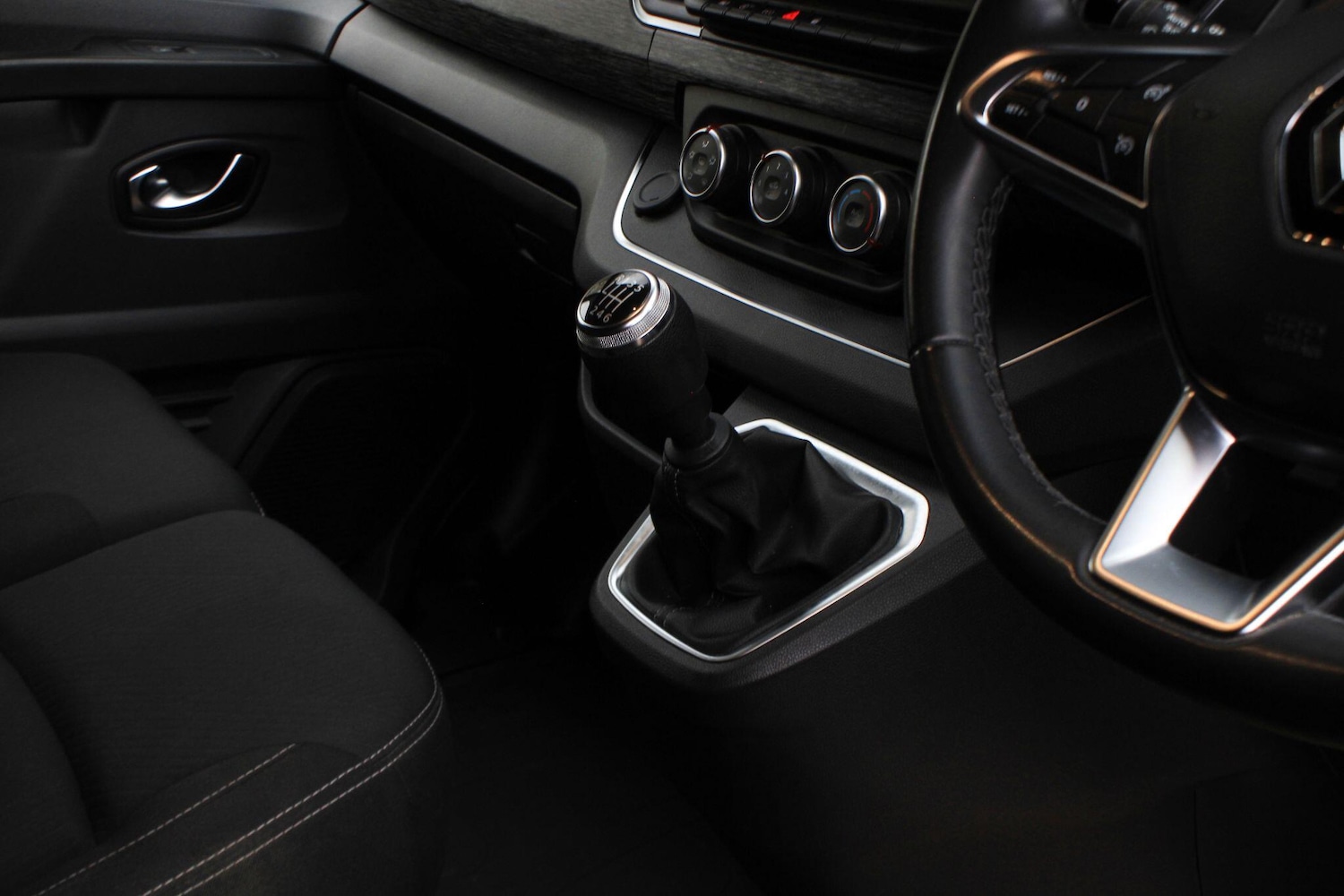 Used Renault Trafic 2022 for sale - 76472810: Photo 19