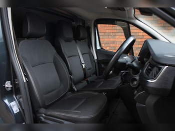 Used Renault Trafic 2022 for sale - 76472810: Photo