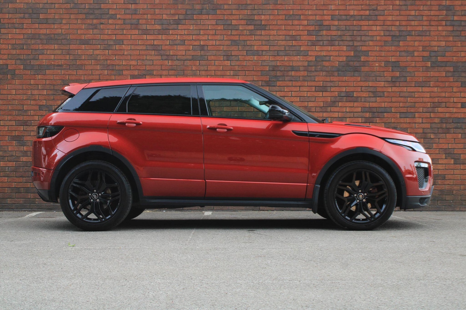 Used Land Rover Range Rover Evoque for sale - 76389329: Photo 2
