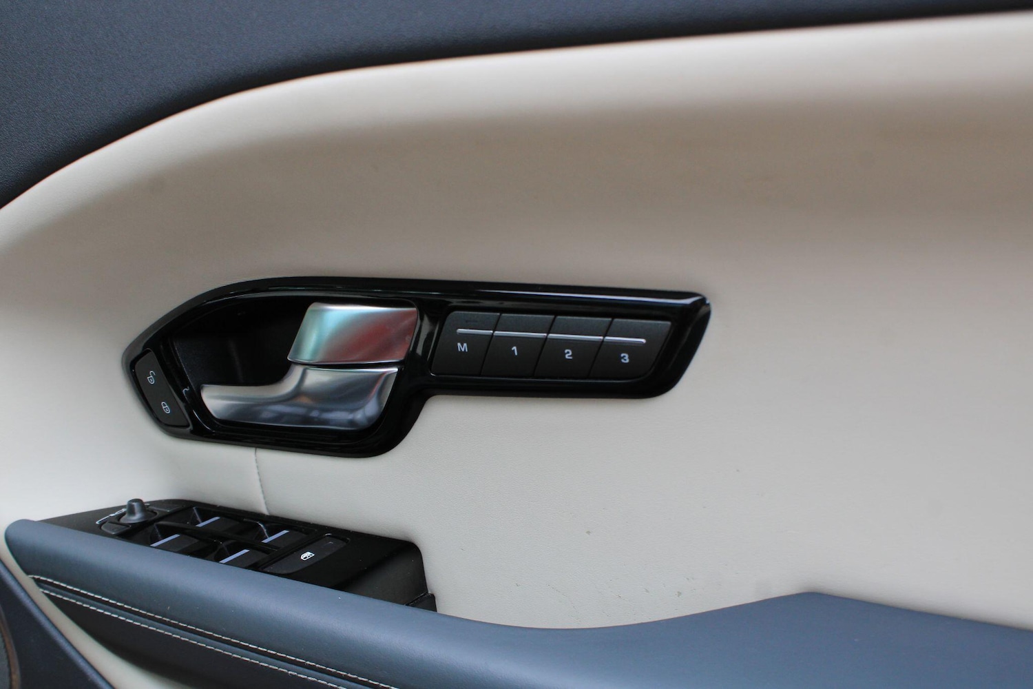 Used Land Rover Range Rover Evoque for sale - 76389329: Photo 36