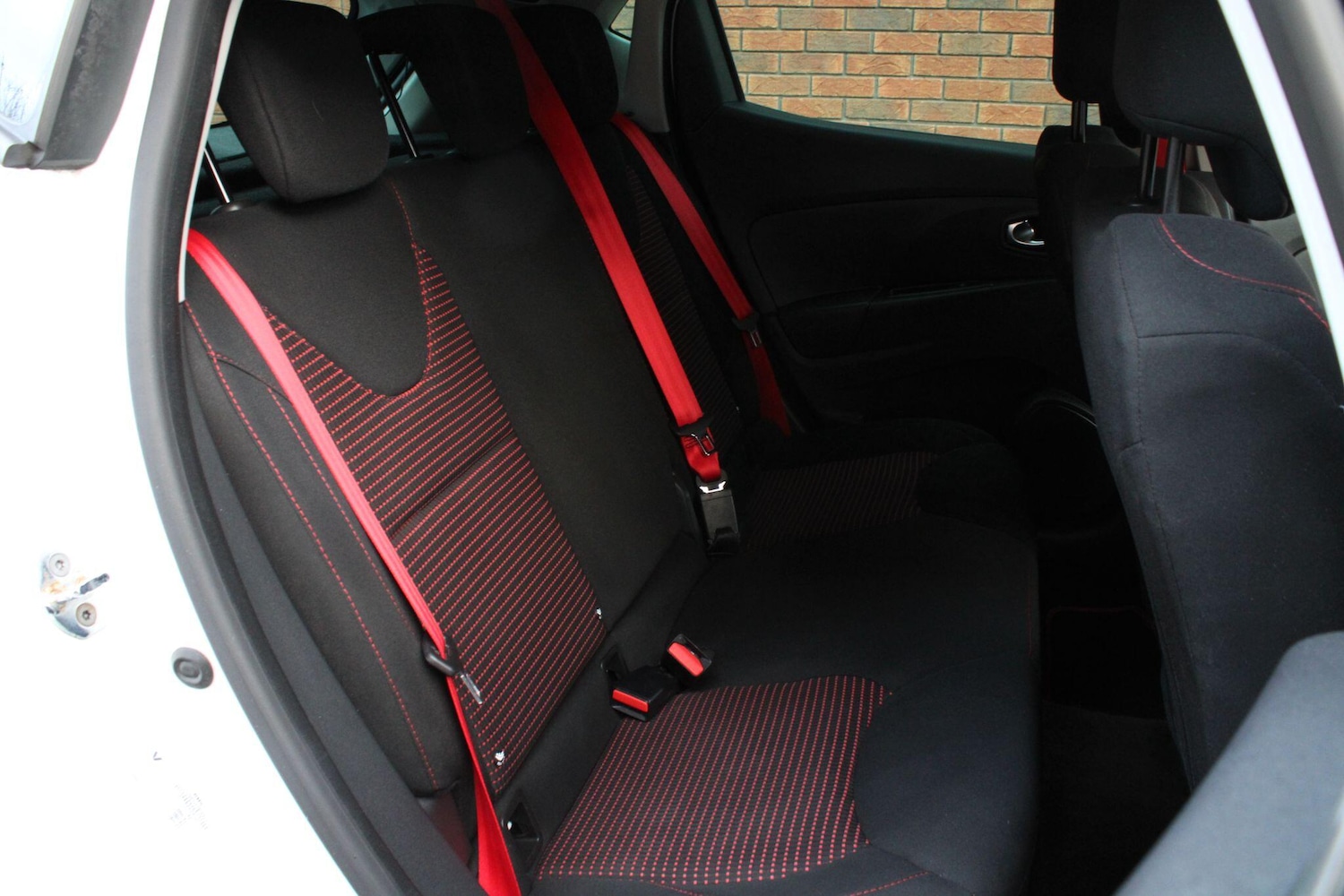 Used Renault Clio for sale - 77825255: Photo 10