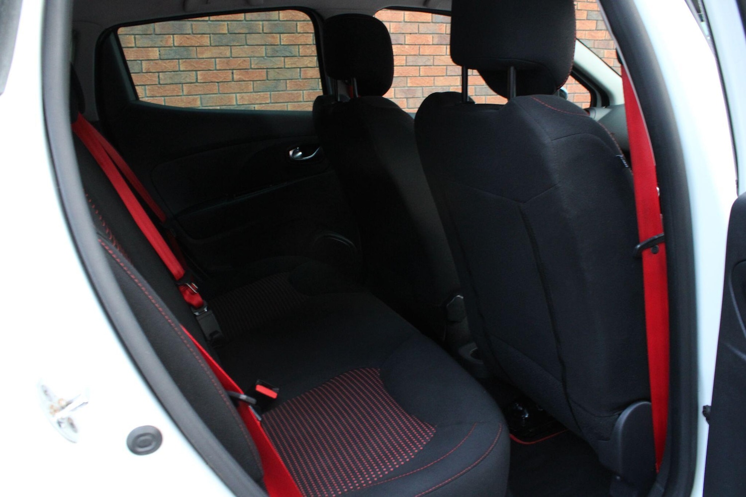 Used Renault Clio for sale - 77825255: Photo 11