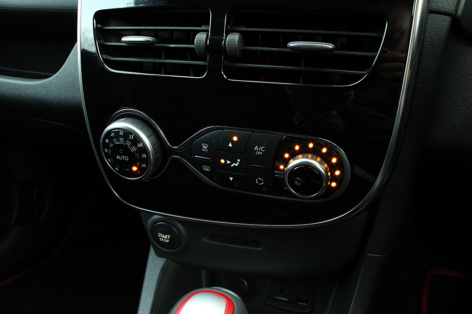 Used Renault Clio for sale - 77825255: Photo 20